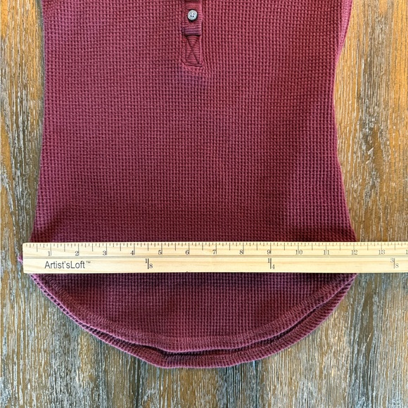 Abercrombie & Fitch Women’s Maroon Henley Waffle Knit Top Size XS - Picture 6 of 10
